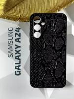 Чехол кожаный для Samsung Galaxy A24 4G/ Чехол Самсунг А24 4G с защитой камеры, змея, черный