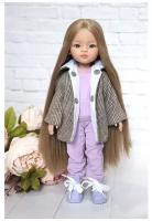 Комплект одежды и обуви для кукол Paola Reina 32 см (пальто, костюм и кеды), бежевая клетка