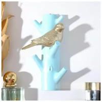 Ключница настенная декоративная полистоун "Золотистая птичка на голубой ветке" 16х5,7х9,7 см