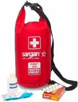 Аптечка на лямке через плечо влагозащитная SARGAN санитар объемный, 10 литров, гермомешок/гермосумка, красный ПВХ (Лекарства в комплект не входят)