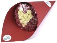 Шоколадный букет из 37 розочек CHOCO STORY, в Красной подарочной бумаге, узор Сердце - Белый и Красный Бельгийский шоколад, 444 гр. B37-K-BK-S