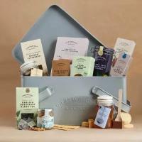 Подарочный бокс кондитерский The Pocklington Picnic Hamper