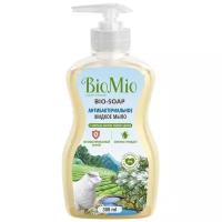 Антибактериальное жидкое мыло Biomio Bio-Soap с маслом чайного дерева, 300 мл