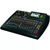 Цифровой микшер Behringer X32 Compact