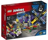 Конструктор LEGO Juniors 10753 Джокер атакует Бэтпещеру