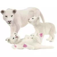 Фигурки Schleich Львица со львятами 42505, 3 шт