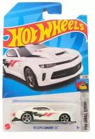 Машинка Hot Wheels коллекционная (оригинал) 18 COPO CAMARO SS белый HKH28