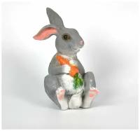 Фигура Кролик с морковкой H26см