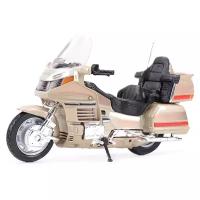 Мотоцикл Welly Honda Gold Wing 12148P 1:18, 13 см, золотистый