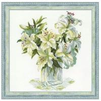Белые лилии #1169 Риолис Набор для вышивания 45 x 45 см Счетный крест