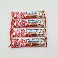 Набор шоколадных батончиков Кит Кат/ Kit kat ( 4 шт.)- хрустящая вафля в шоколаде. Идеальный подарок для сладкоежек