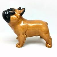 Статуэтка декоративная фарфоровая собака французский бульдог в стойке рыжий