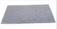 Махровое полотенце для ног, коврик для ног в ванную "Ножки" 30х60 см Светло-Серый
