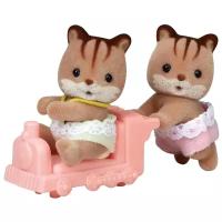 Игровой набор Sylvanian Families Шоколадные Бельчата-двойняшки 5421