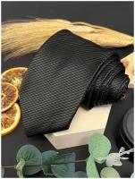 Широкий галстук мужской жаккардовый однотонный с полосатой текстурой черный