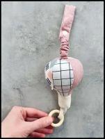 Детская игрушка подвес "Воздушный шар" / развивающая игрушка Монтессори 1 шт / погремушка пищащая