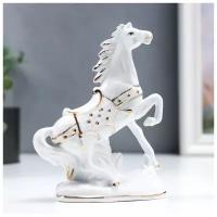 Сувенир керамика "Белый конь с золотой амуницией" 15 см