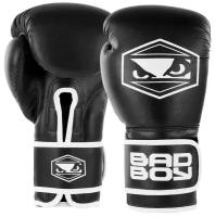 Боксерские перчатки Bad Boy Strike Boxing Gloves черные 10 унций