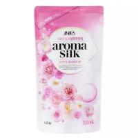 LION Porinse aroma silk pink rose - Лион Кондиционер для белья с ароматом розы, 300 мл -