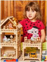 Кукольный домик с пристройкой и мебелью