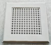 Вентиляционная решетка металлическая на магнитах 150х150мм, декоративная перфорация квадрат (Qg 3-5), площадь отверстий 36%